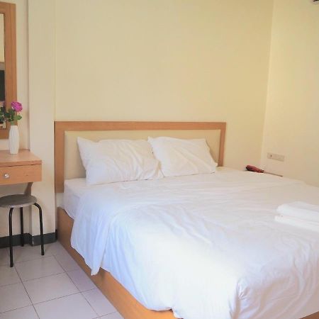 Nana Best Inn Hotel Makkasan Extérieur photo