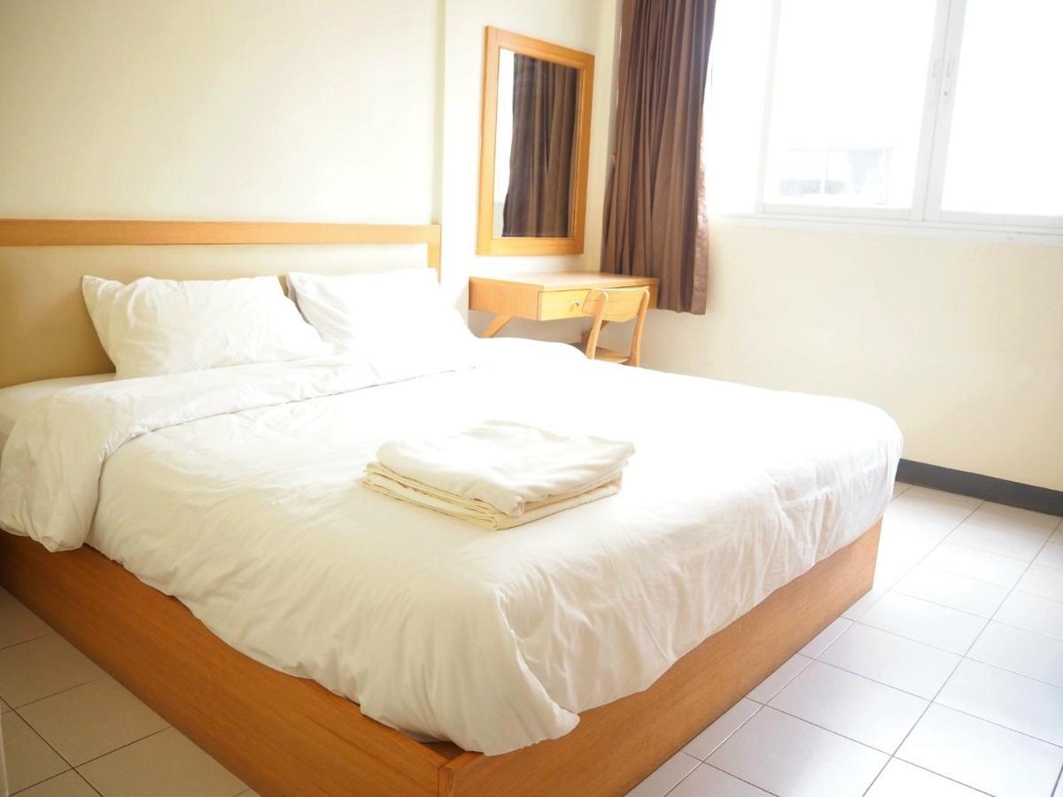Nana Best Inn Hotel Makkasan Extérieur photo